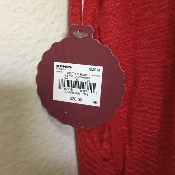 Red front tie basic tee. ❤️🥀 - Picture 6 of 6